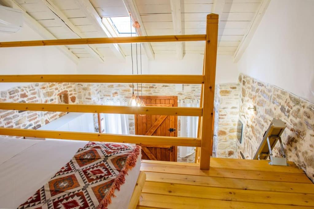 Апартаменты Lavrio Stone House 5 Min From The Centre/Port Экстерьер фото