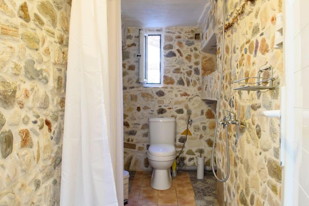 Апартаменты Lavrio Stone House 5 Min From The Centre/Port Экстерьер фото